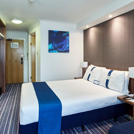 Holiday Inn Express Glenrothes By Ihg Eksteriør bilde