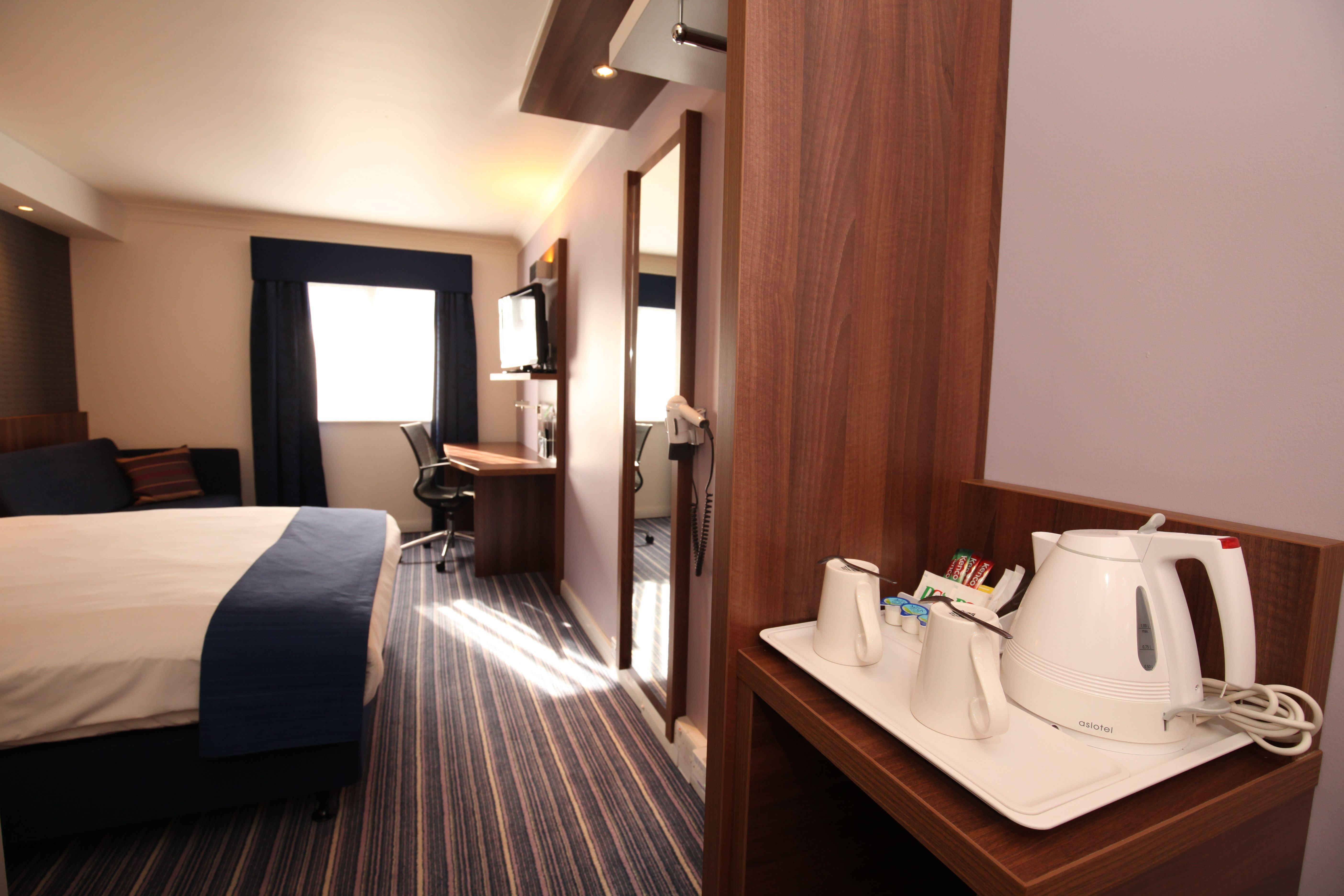 Holiday Inn Express Glenrothes By Ihg Eksteriør bilde