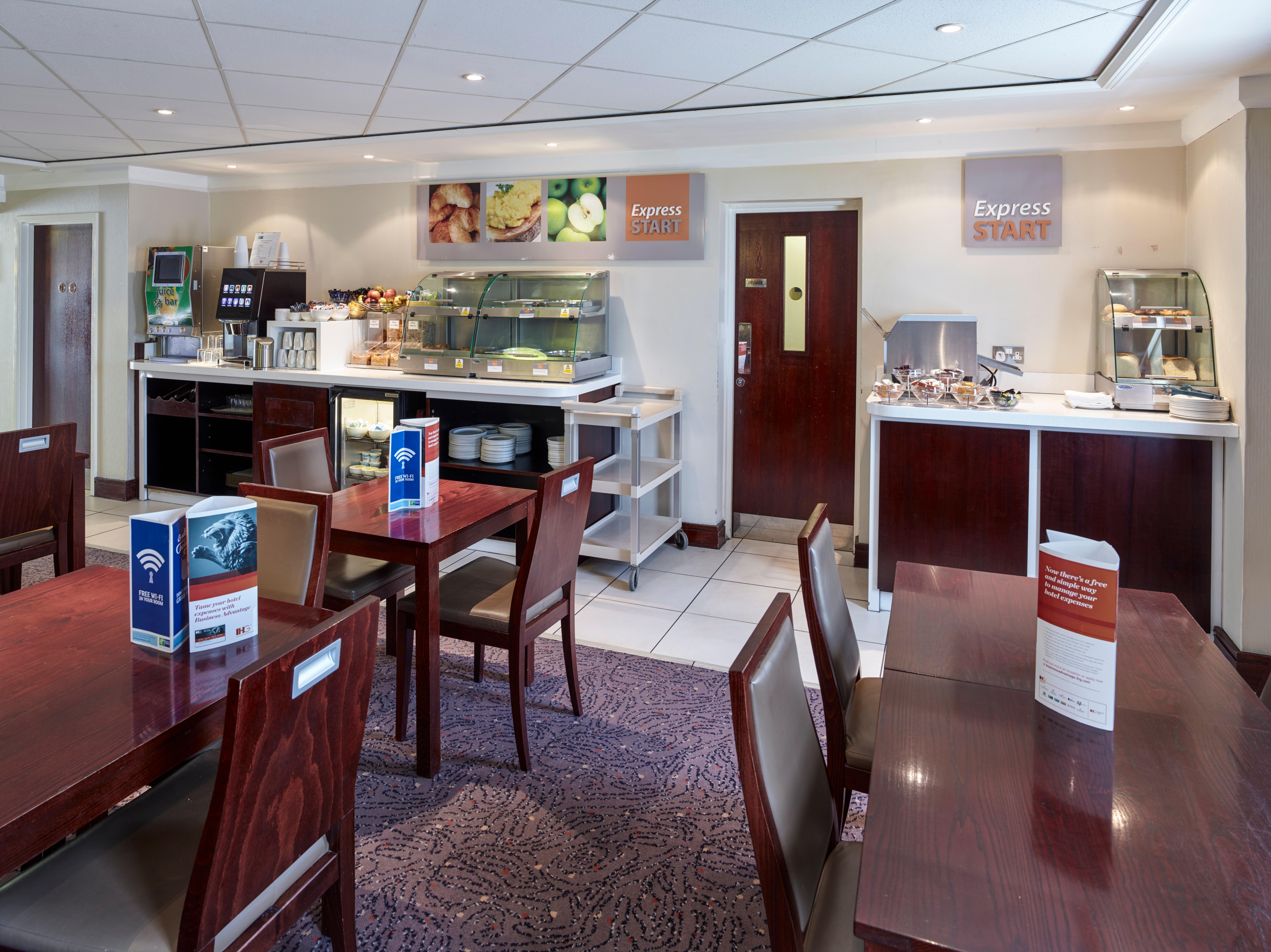 Holiday Inn Express Glenrothes By Ihg Eksteriør bilde