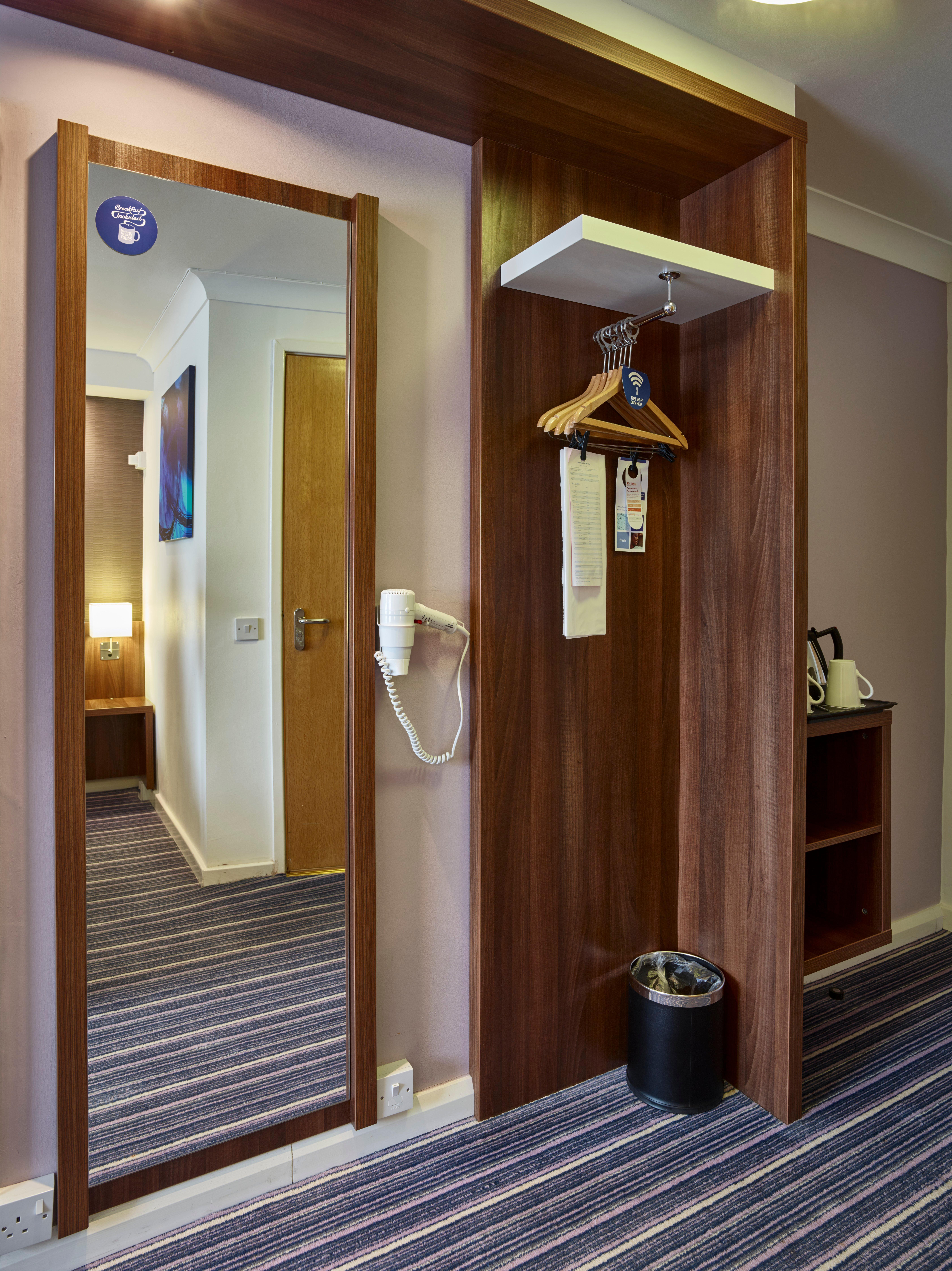 Holiday Inn Express Glenrothes By Ihg Eksteriør bilde