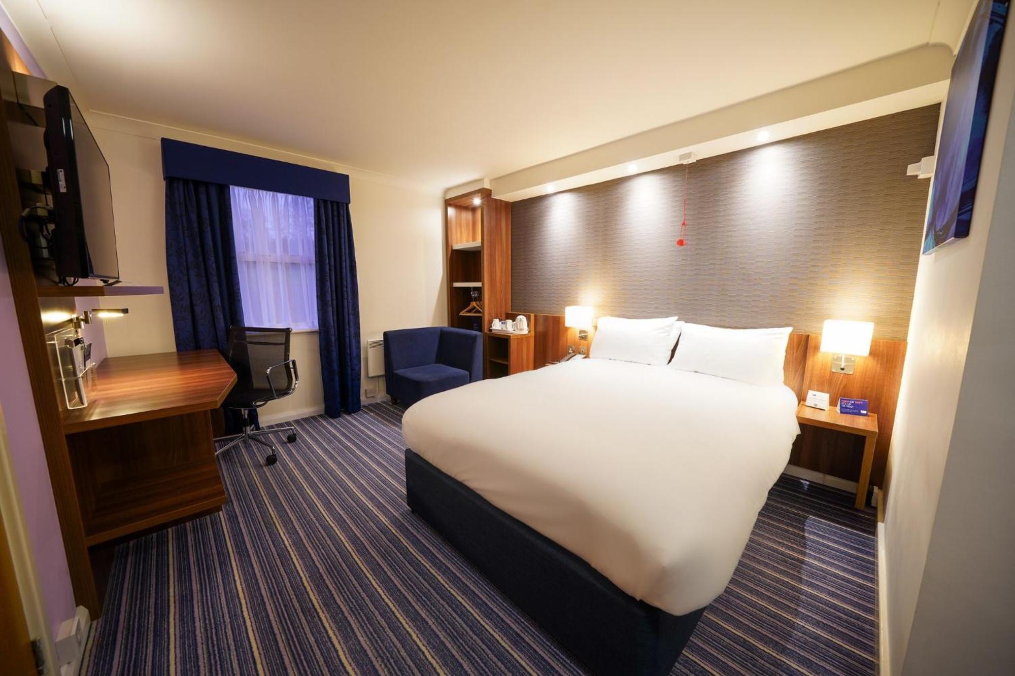 Holiday Inn Express Glenrothes By Ihg Eksteriør bilde